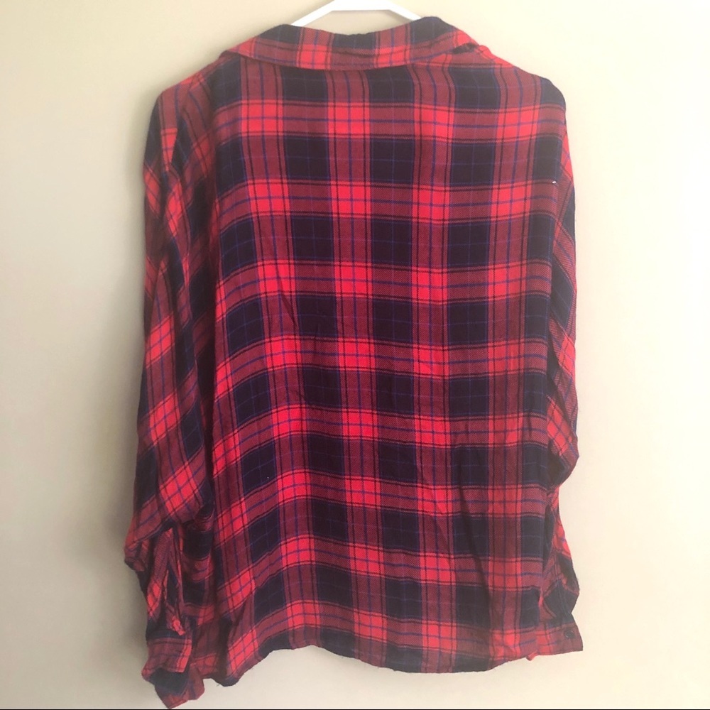 Lizard Thicket Magnolia South Flannel - Picture 2 of 3